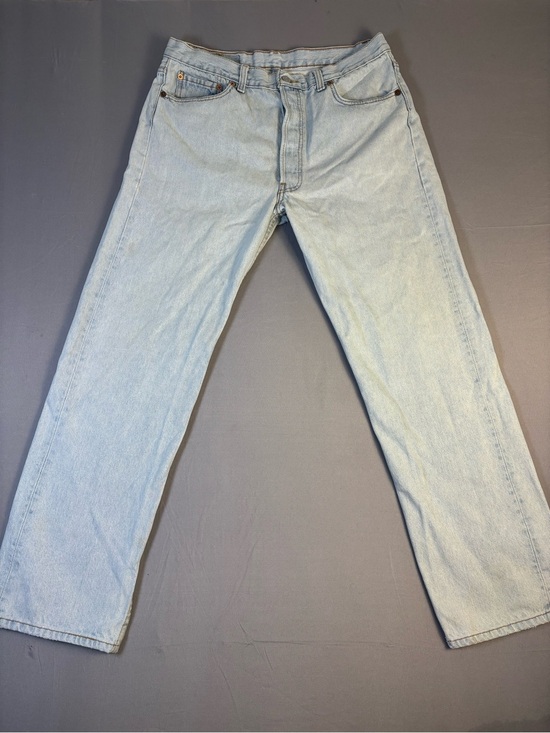 Levi's Denim - Stunning Vintage Levi’s Denim 501’s. 1992. Size 32. Perfectly broken in.